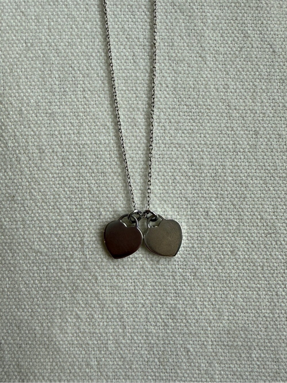 Tiffany & Co. “Return to Tiffany®”
Double Heart Tag Pendant in Silver, Mini - Picture 7 of 9